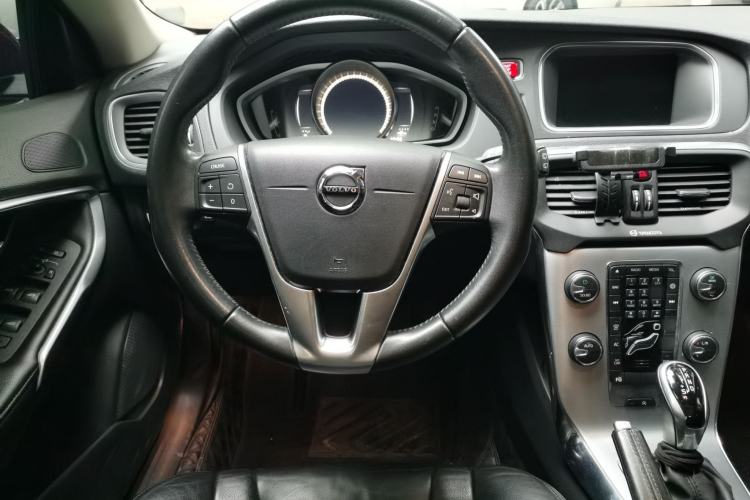 Used Volvo V40 2017 T3 Zhiya Edition Steering Wheel