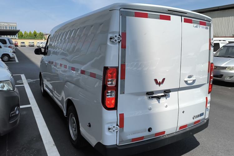 Used Wuling Yangguang 2024 300km Range Practical Window-Sealed Version 60kW