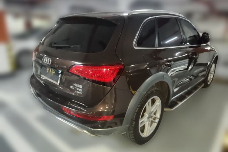 Used Audi Q5 2018 Collector's Edition 40 TFSI Technology Model
