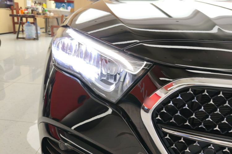 Used Mercedes-Benz E-Class 2025 Facelift E 300 L Luxury Sport Edition Right Front Headlight