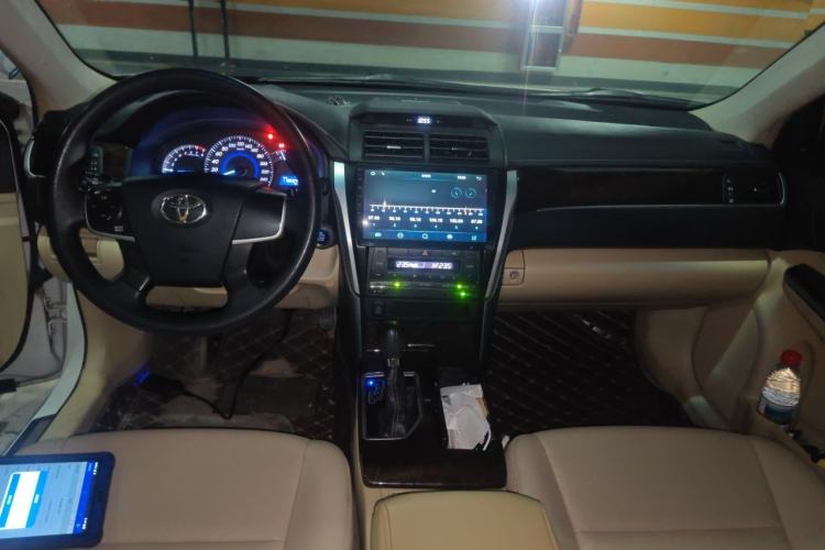 Used Toyota Camry 2016 2.0E 10th Anniversary Elite Edition

