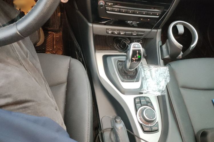 Used BMW X1 2014 sDrive18i Leading Model
