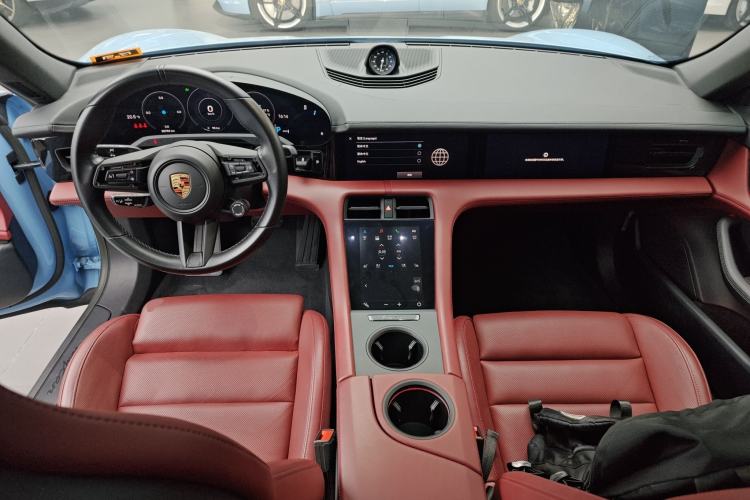 Used Porsche Taycan 2022-Year Updated Taycan Interior 2