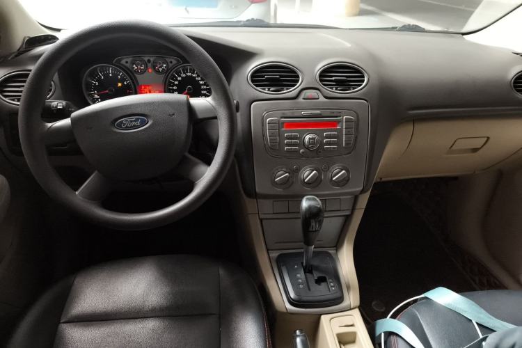 Used Ford Focus 2012 Sedan Classic 1.8L Automatic Base Model