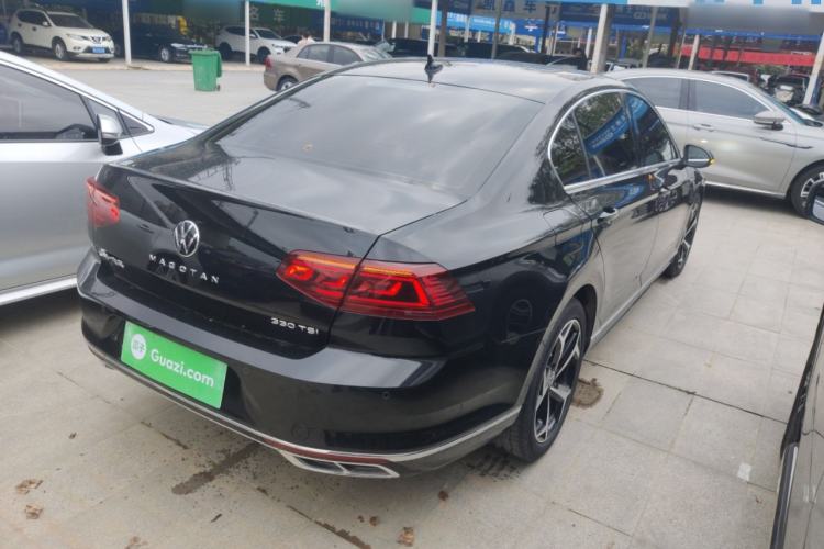 Used Volkswagen Magotan 2023 2 Million Units Commemorative Edition 330TSI DSG Luxury Version Rear Right 45 Deg