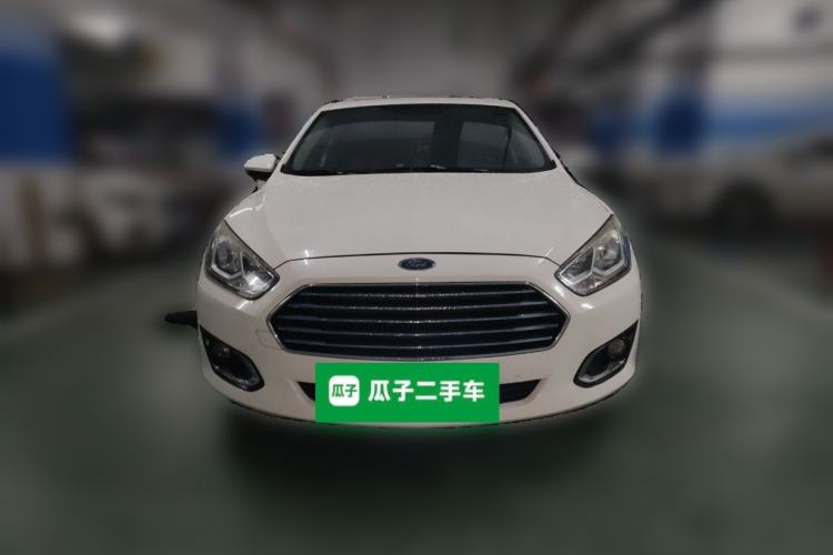 Used Ford Escort 2015 1.5L Automatic Fashion Model