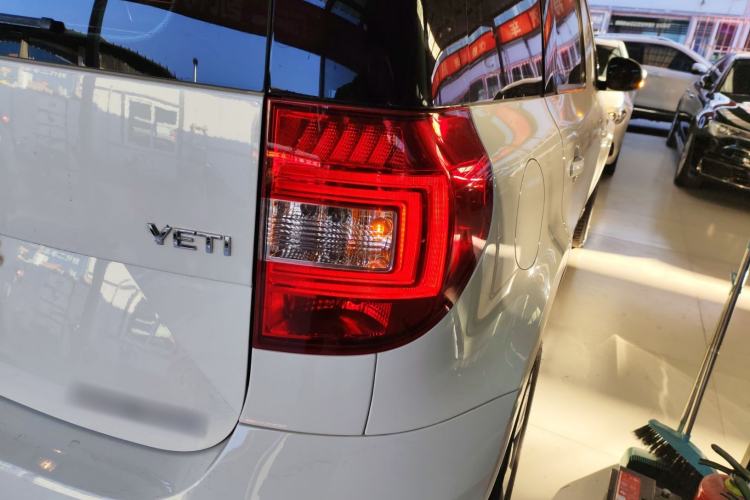 Used Skoda Yeti 2017 TSI280 DSG Car Enjoy Brothers Edition