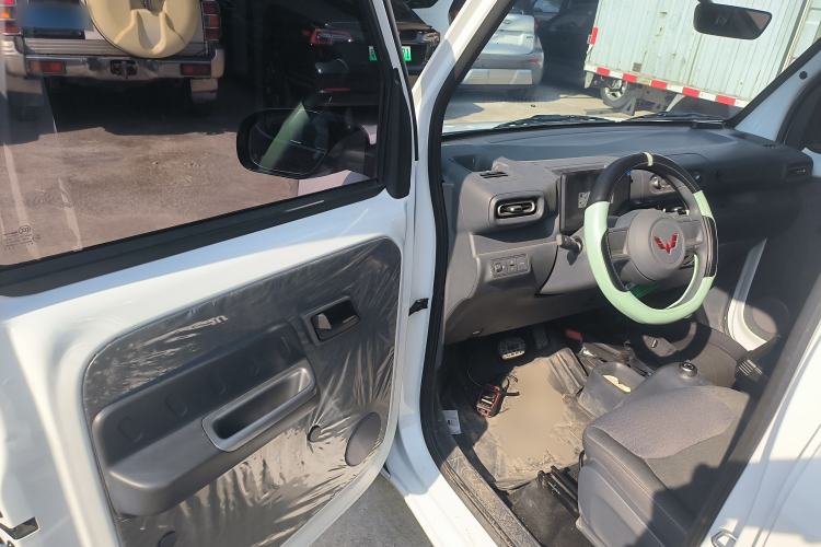 Used Wuling Zhiguang New Energy 2025 Standard Model

