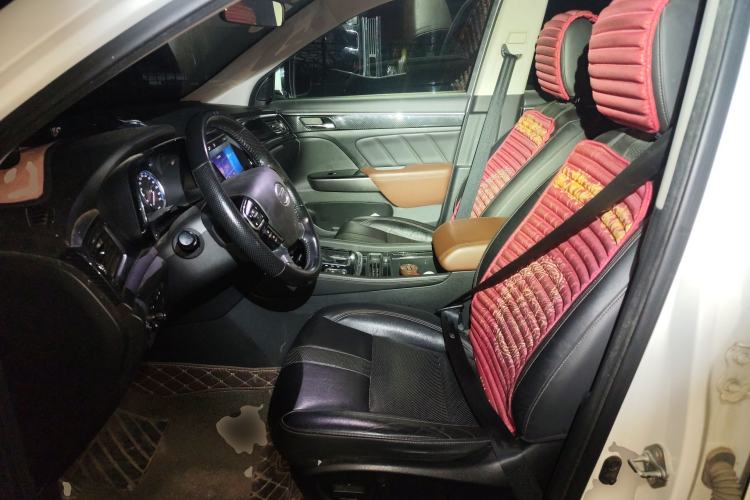 Used GAC Trumpchi GS7 2017 280T Two-Wheel Drive Luxury Model
