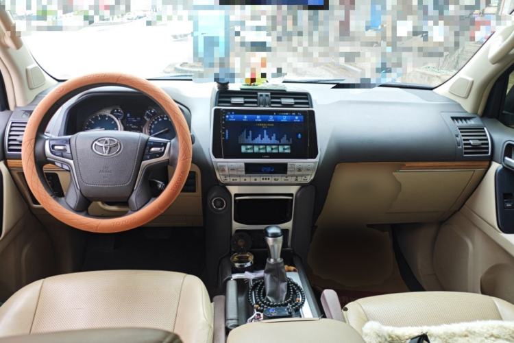 Used Toyota Prado 2018 3.5L Automatic TX-L with Rear-Mounted Spare Tire Center Console