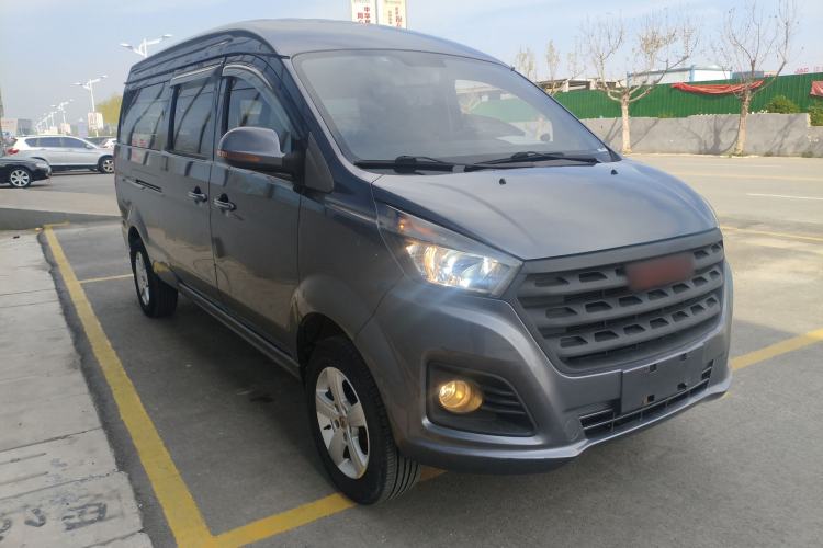 Used Jinbei Gold Hiace 2021 1.5L Passenger Van Travel Lion 6-Seater Front Right 45 Deg