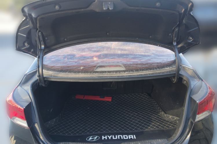 Used Hyundai Elantra (5th Generation / Langdong) 2015 1.6L Automatic Leading Model