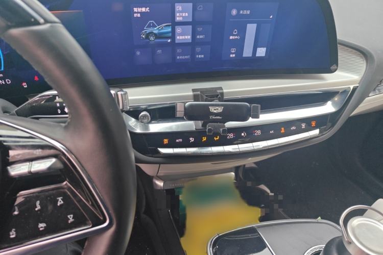 Used Cadillac LYRIQ 2022 Rear-Drive Long-Range Luxury Edition
