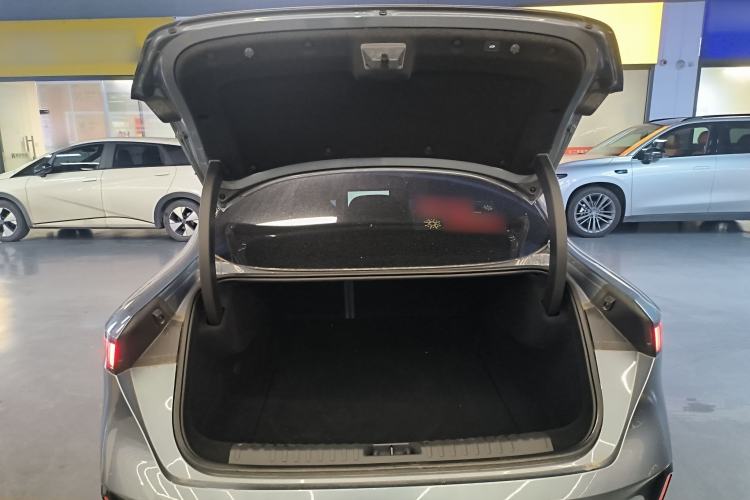 Used Lynk & Co 07 2024 EM-P 126 Long-Range Ultra
