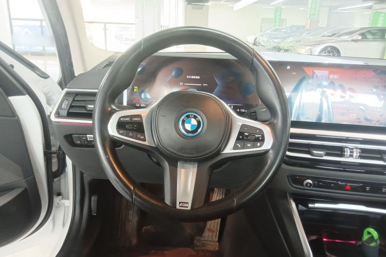 Used BMW i3 2024 eDrive 35 L
