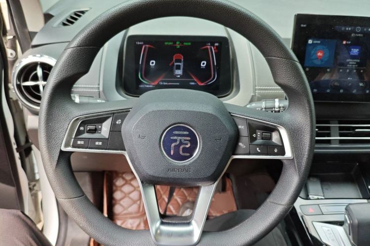 Used BYD Yuan New Energy 2019 EV360 Smart Connect Enjoyment Model Steering Wheel