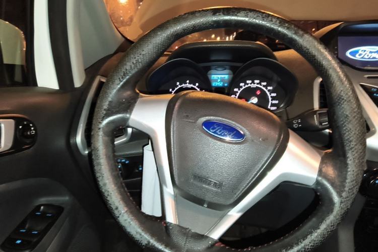 Used Ford EcoSport 2013 1.5L Automatic Fashion Model
