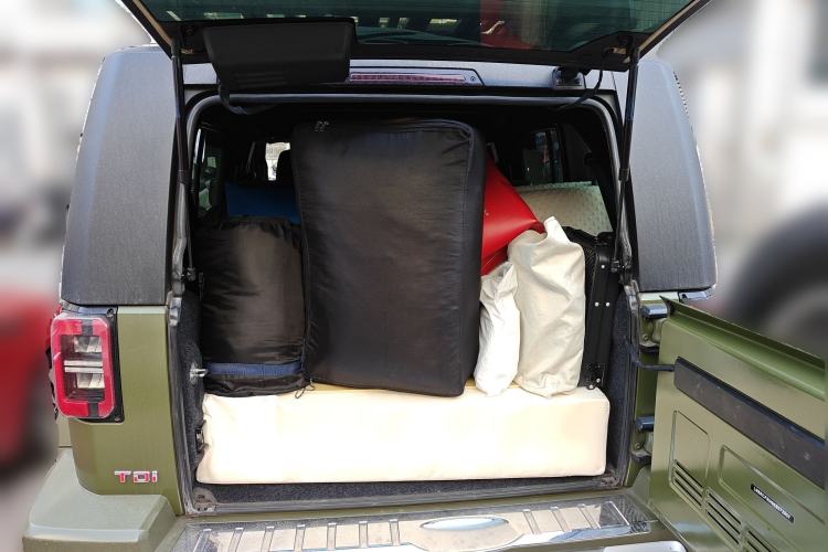 Used BAIC Off-Road BJ40 2018 PLUS 2.0D Manual Four-Wheel Drive Prestige Model China V Emission Standard
