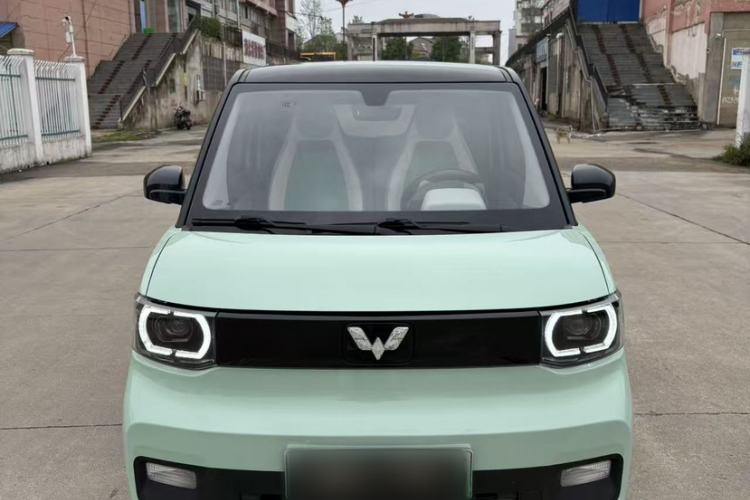 Used Wuling Hongguang MINIEV 2021 Macaron Sandwich Model 170 km Lithium Iron Phosphate Exterior 9