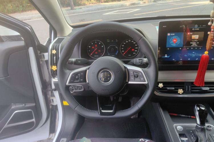 Used BYD Tang 2018 2.0T Automatic SmartConnect Prestige 5-Seater Emission Standard China V Steering Wheel