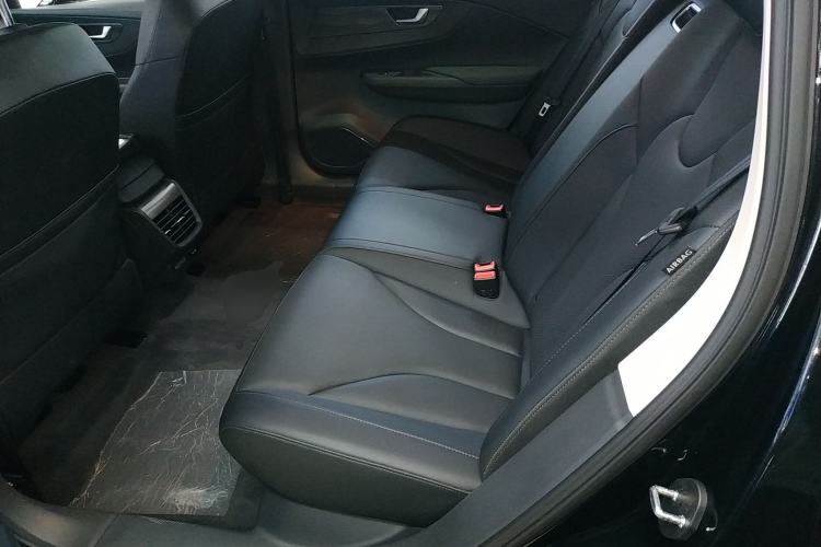 Used Hongqi E-QM5 2022 431 km Charge & Enjoy Edition Left Rear Seat