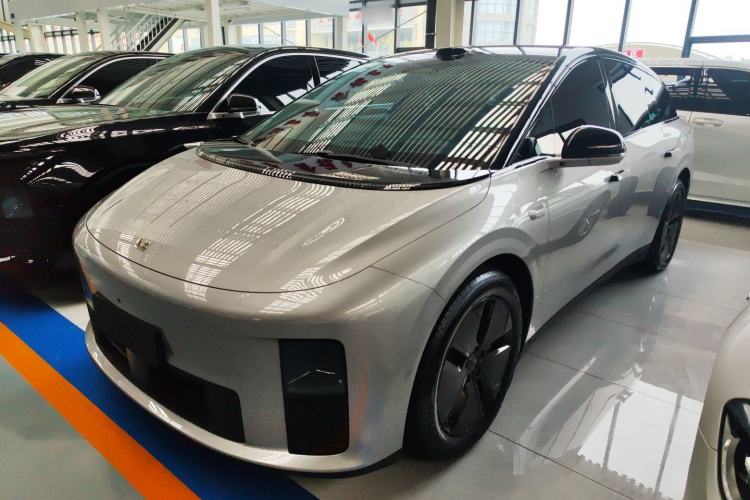 Used Li Auto i6 2025 Model Two-Wheel-Drive Standard Type