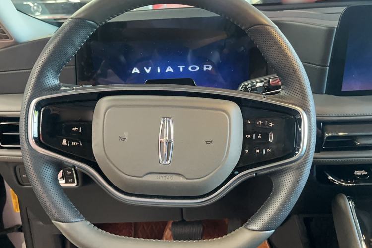 Used Lincoln Aviator 2024 3.0T V6 All-Wheel-Drive Luxury Edition Six Seats