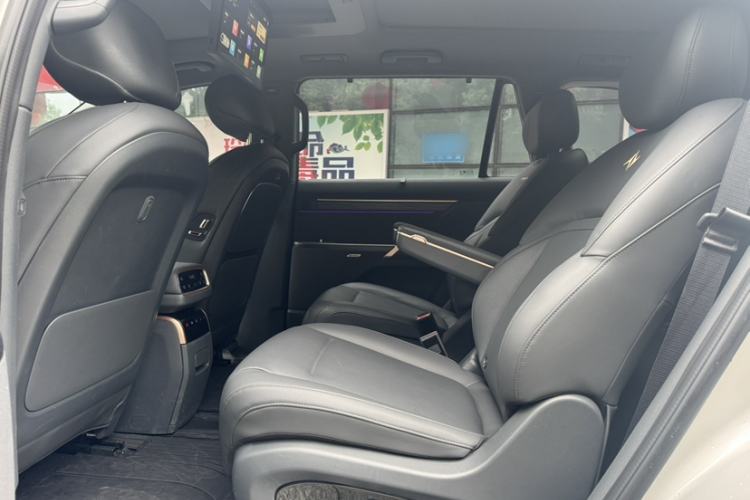 Used Dongfeng eπ eπ008 2024 210Max Range-Extended Version 6 Seats
