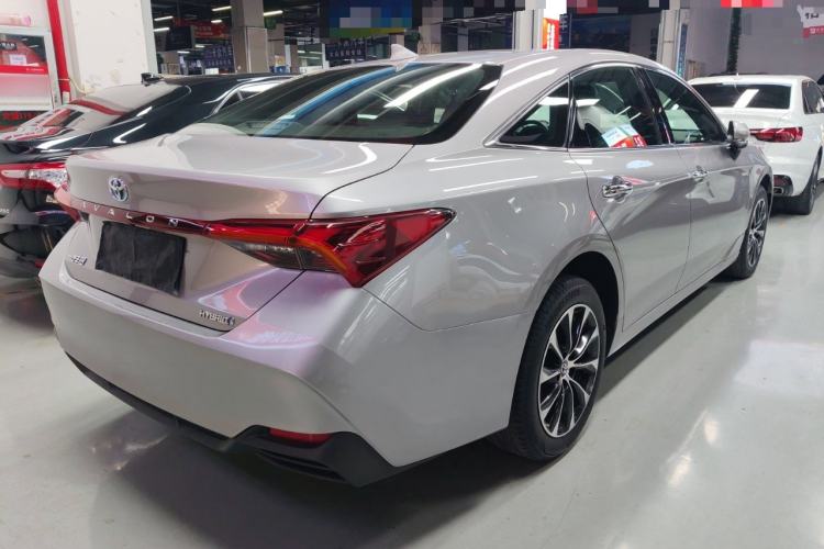 Used Toyota Avalon 2023 Dual-Engine 2.5L Luxury Edition
