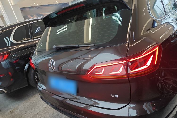 Used Volkswagen Touareg 2022 3.0 TSI Luxury Edition Black Diamond Sport Package Rear