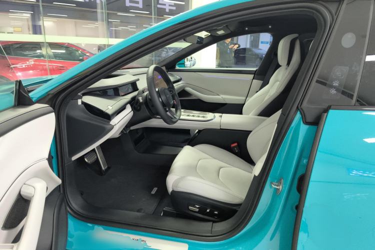 Used Xiaomi Auto SU7 2024 Four-Wheel Drive Ultra-Long Range Advanced Intelligent Driving Max Edition