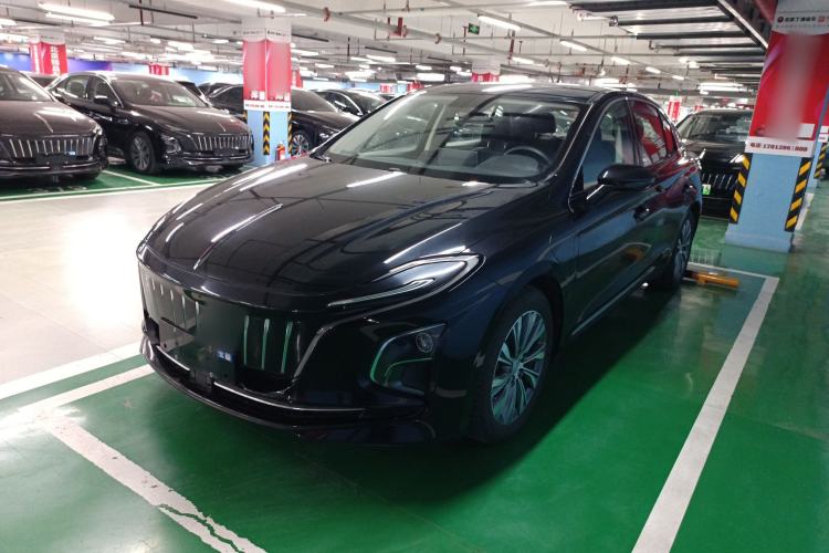 Used Hongqi E-QM5 2022 431 km Charge & Enjoy Edition