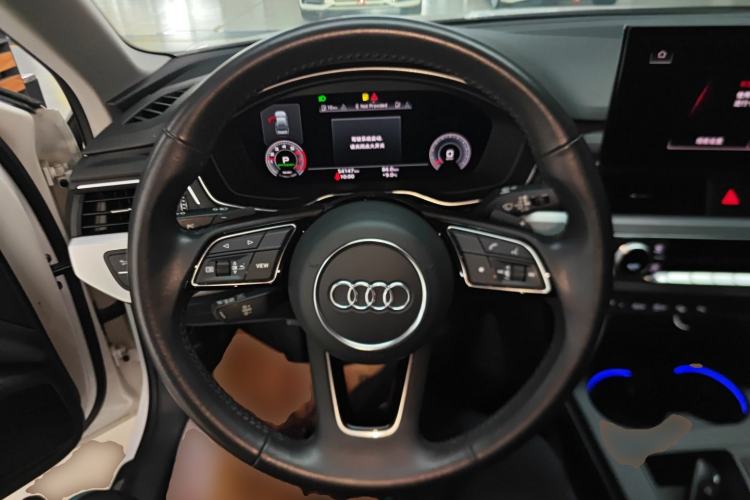 Used Audi A4L 2020 40 TFSI Luxury Dynamic Model
