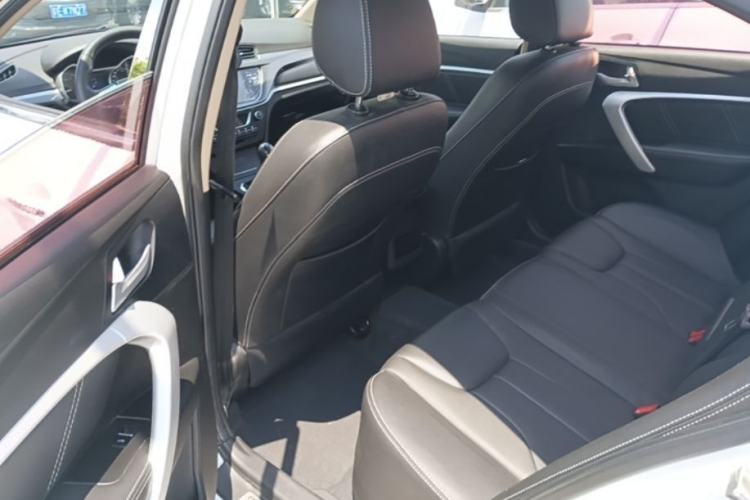 Used Geely Auto Emgrand 2017 Sedan Million Edition 1.5L Manual - Upward Version
