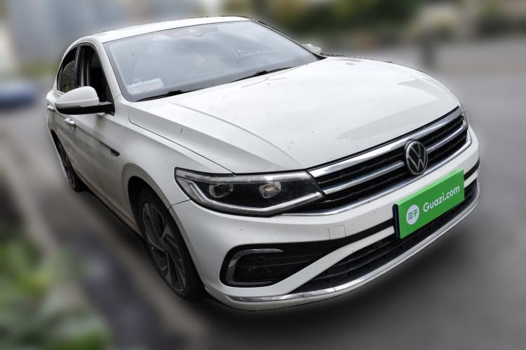 Used Volkswagen Bora 2023 200TSI DSG SmartDrive PRO Edition
