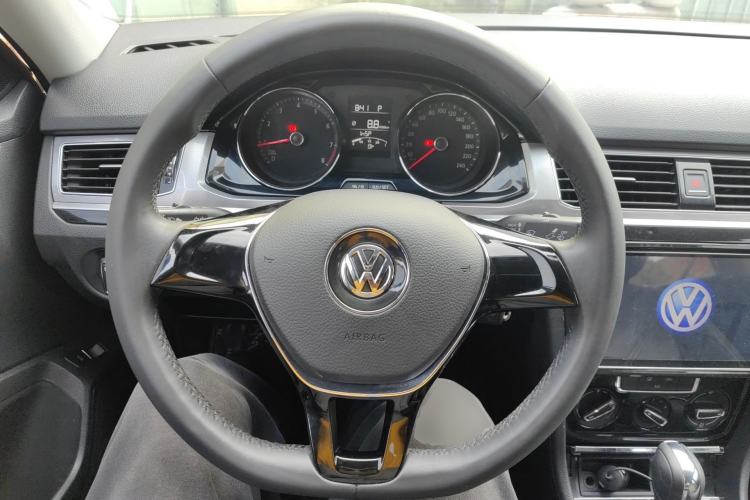 Used Volkswagen Bora 2016 1.6L Automatic Comfort Model Steering Wheel