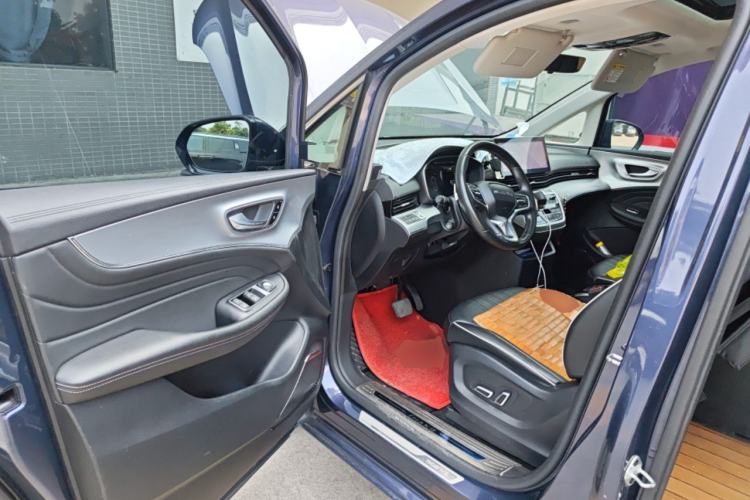 Used Roewe iMAX8 2021 400TGI Supreme Series Lu Zun Edition