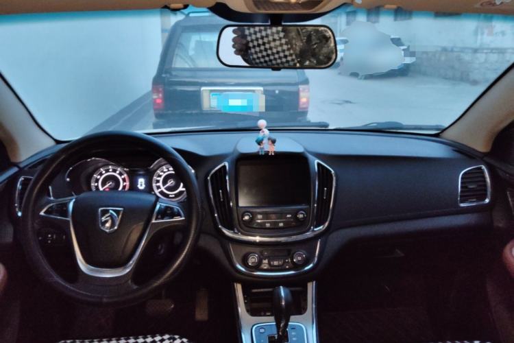 Used Baojun 560 2016 1.8L iAMT Elite Edition
