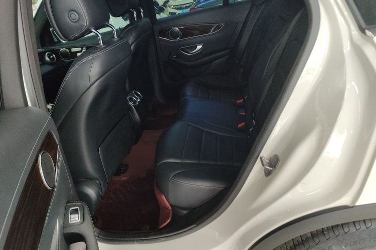 Used Mercedes-Benz GLC 2018 Facelift GLC 260 4MATIC Luxury Edition
