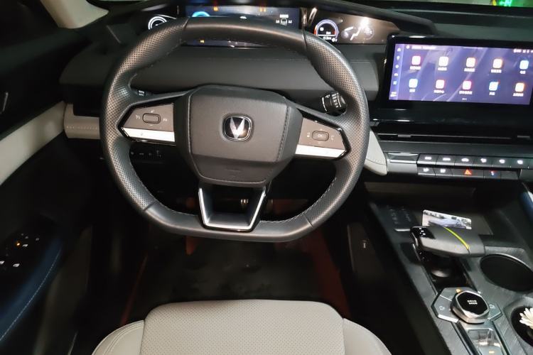 Used CHANGAN UNI-V iDD 2023 Zhidian iDD 1.5T 113km Smart & Fun Version (Rapid Edition)