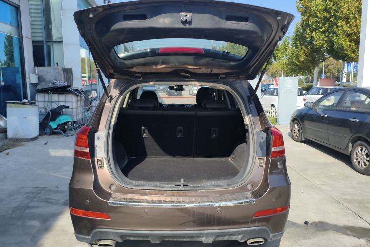 Used Haval H2 2016 Red Label 1.5T Manual Two-Wheel Drive Elite Model
