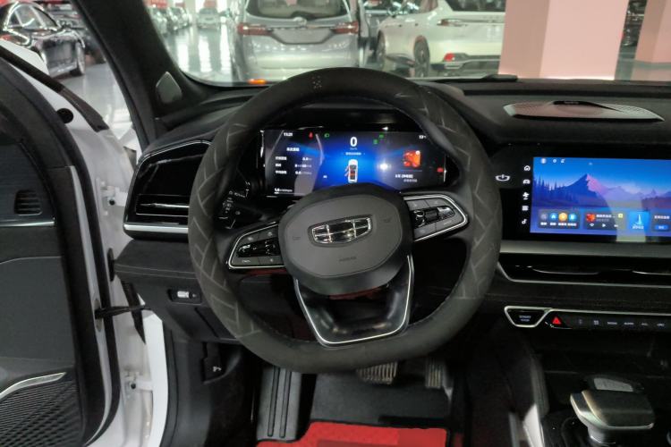 Used Geely Auto Monjaro L 2024 2.0TD High-Power Automatic Two-Wheel Drive Skyline Edition
