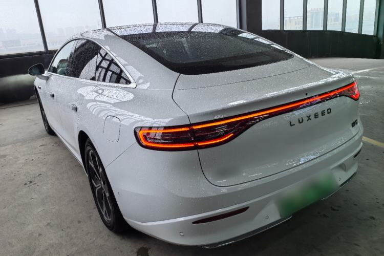 Used Hima Luxeed S7 2025 855 km Max