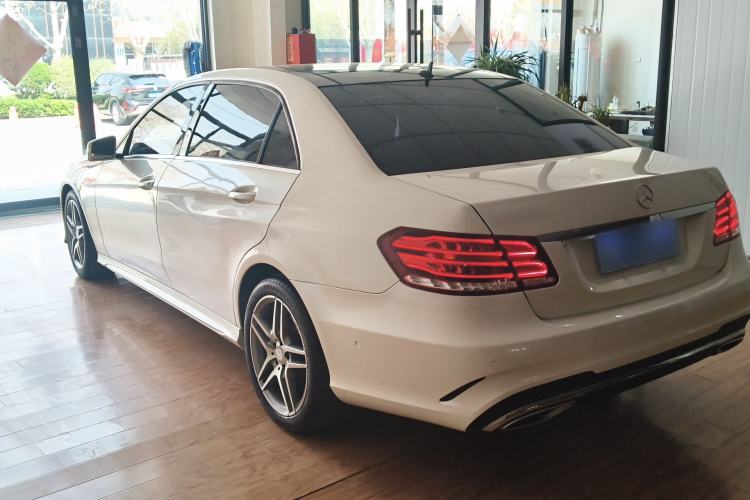 Used Mercedes-Benz E-Class 2015 Revised E 260 L Sporty and Stylish Edition Rear Left 45 Deg