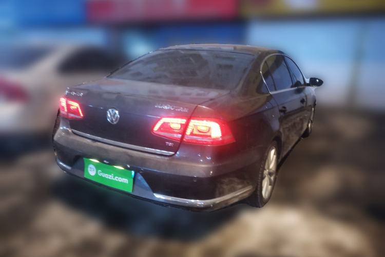 Used Volkswagen Magotan 2012 Facelift 2.0 TSI Prestige Model