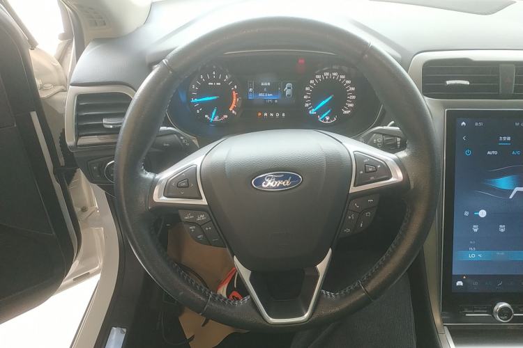 Used Ford Mondeo 2020 EcoBoost 200 Stylish Model Steering Wheel