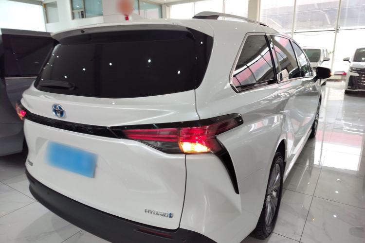 Used Toyota SIENNA 2023 2.5L Hybrid Comfort Edition Rear Right 45 Deg