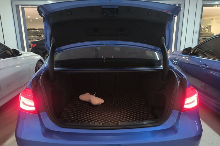 Used BMW 3 Series 2019 320Li M Luxury Package Trunk