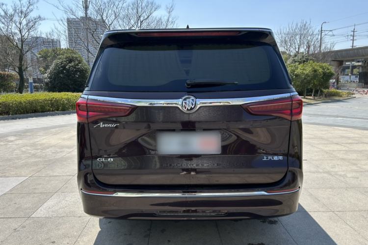 Used Buick GL8 2022 Avenir Aivia 7-Seater Deluxe Edition