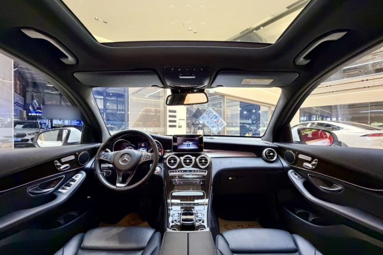 Used Mercedes-Benz GLC 2018 Facelift GLC 260 4MATIC Luxury Edition